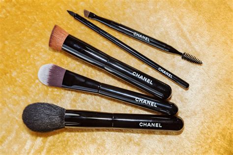 chanel makeup brushes review.